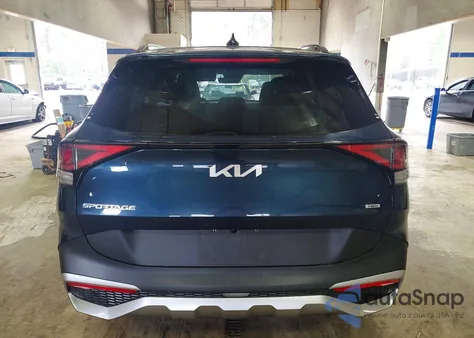 2024 Kia Sportage Ex z USA, uszkodzony, nr VIN KNDPVCDG0R7161834